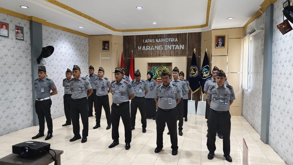 Komitmen dalam Transisi Kelembagaan dan Pelayanan Prima: Lapas Narkotika Karang Intan Ikuti Apel Kemenko Hukum, HAM, Imigrasi dan Pemasyarakatan
