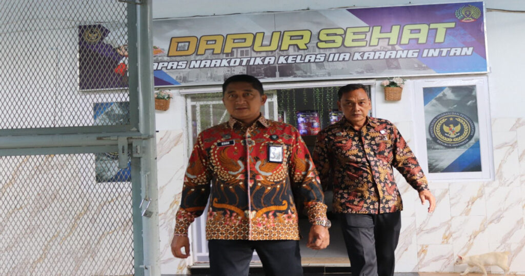 Jaga Kondusifitas, Kalapas Narkotika Karang Intan Turun Langsung Kontrol Blok Hunian dan Dapur